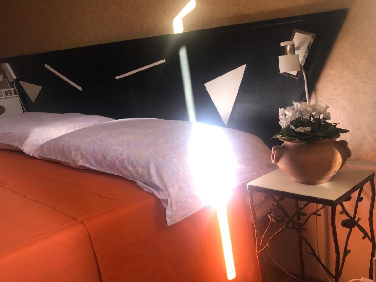La Finestra Sul Fiume Bed & Breakfast Fossombrone Ngoại thất bức ảnh