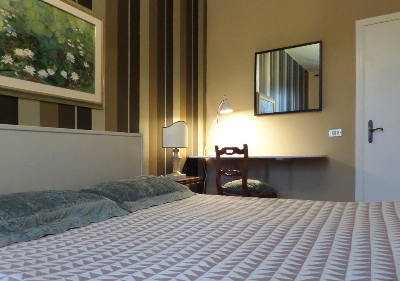 La Finestra Sul Fiume Bed & Breakfast Fossombrone Ngoại thất bức ảnh